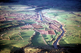 Oast houses and hop fields at Macquarie Plains