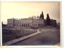 Public buildings in Macquarie Street